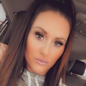 Meet your Posher, June